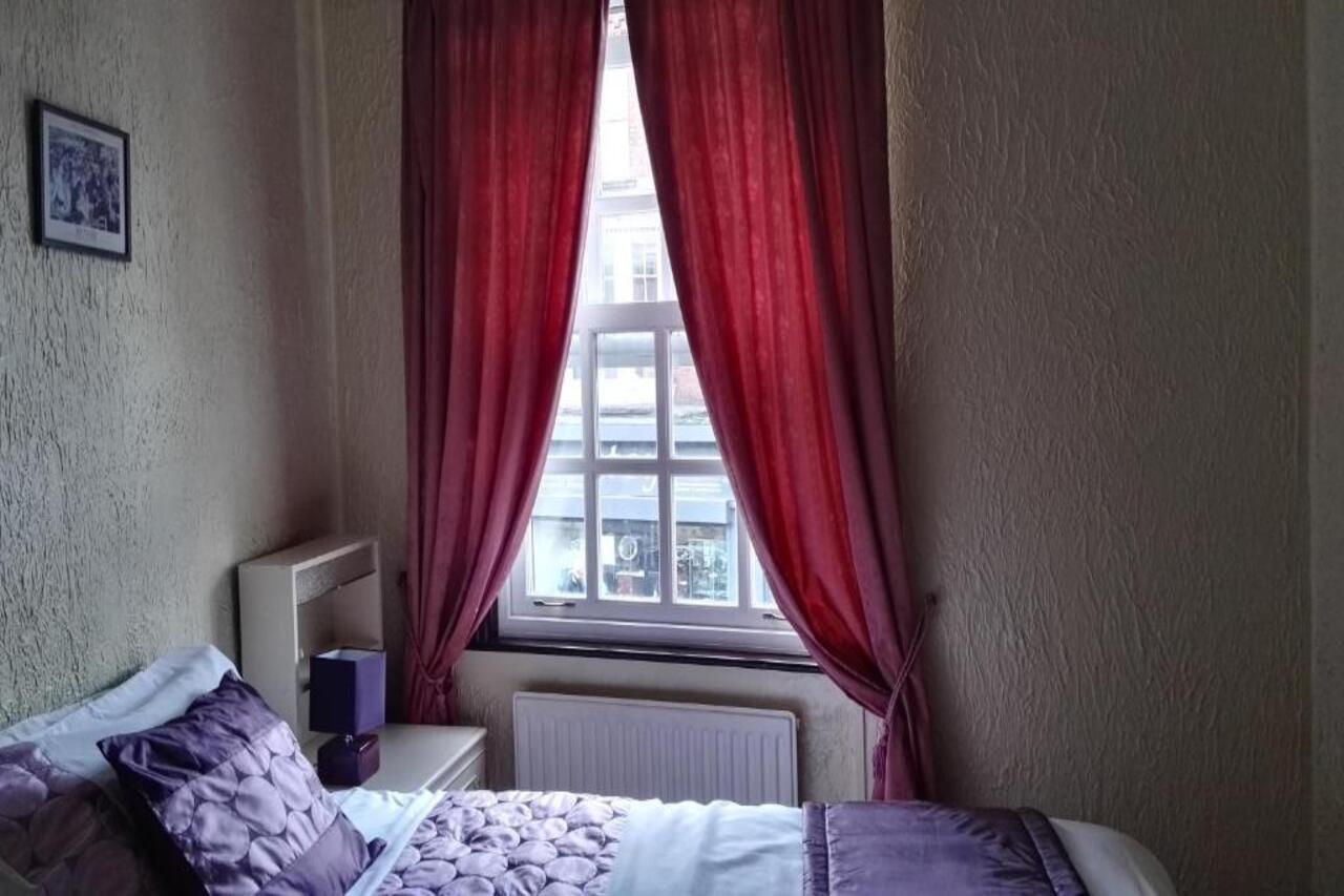 Barley Mow Hotel Понтифракт Екстериор снимка