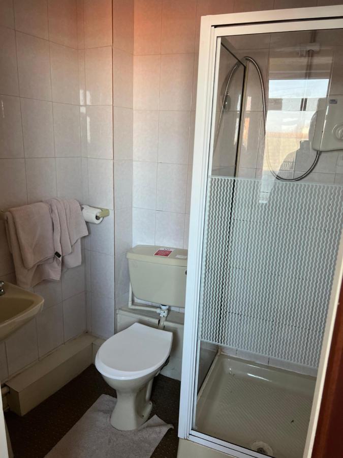 Barley Mow Hotel Понтифракт Екстериор снимка