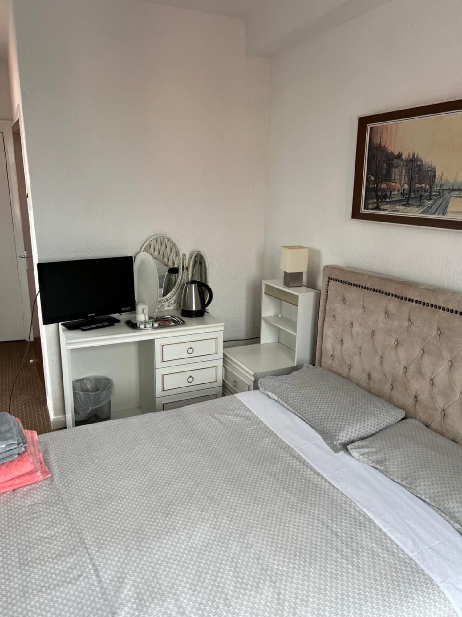 Barley Mow Hotel Понтифракт Екстериор снимка