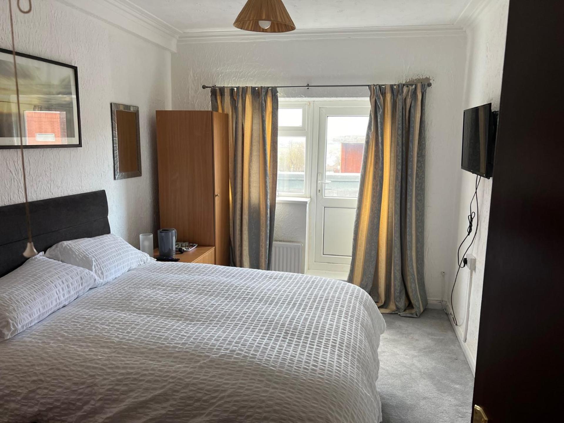 Barley Mow Hotel Понтифракт Екстериор снимка