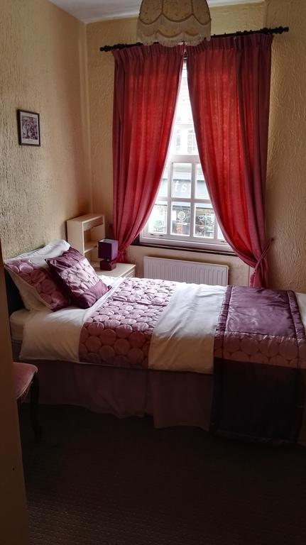 Barley Mow Hotel Понтифракт Екстериор снимка