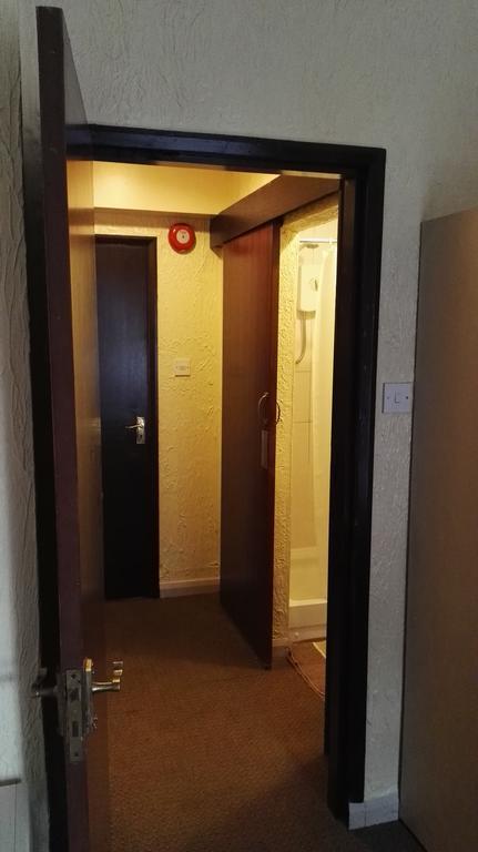 Barley Mow Hotel Понтифракт Екстериор снимка