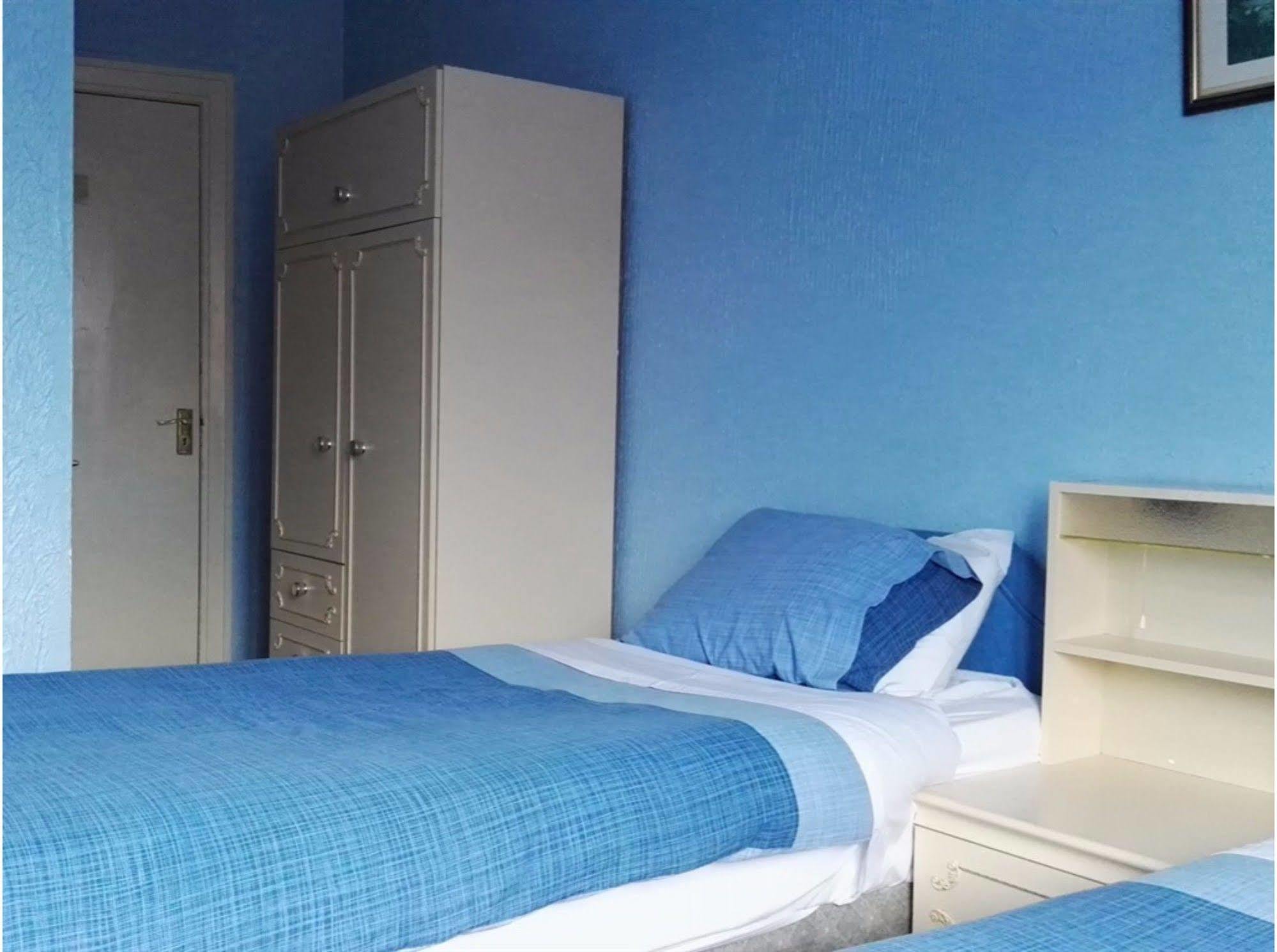 Barley Mow Hotel Понтифракт Екстериор снимка